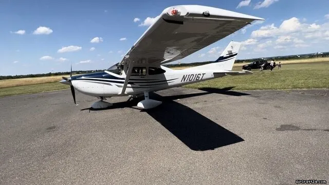 2005 Cessna 182T