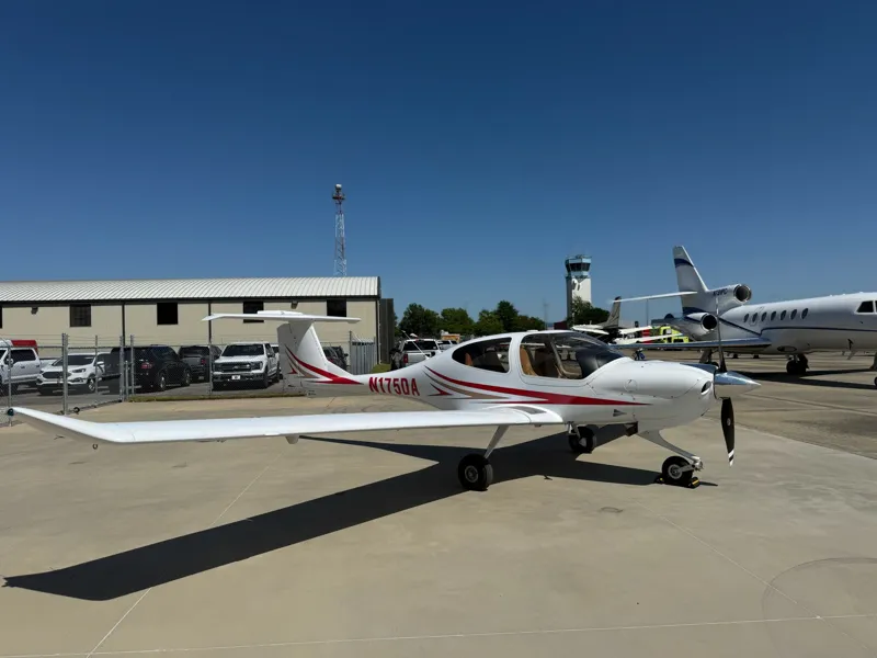 2011 Diamond DA40 for sale
