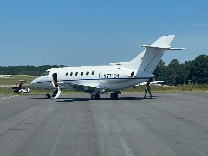 2003 HAWKER 800 (sold)