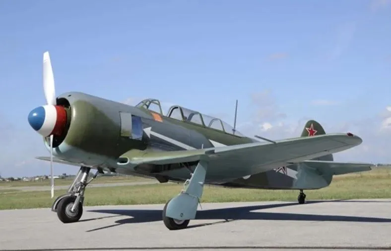 1952 YAKOVLEV YAK-11 (sold)
