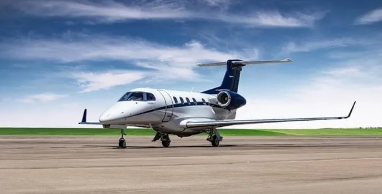 2015 Embraer Phenom 300