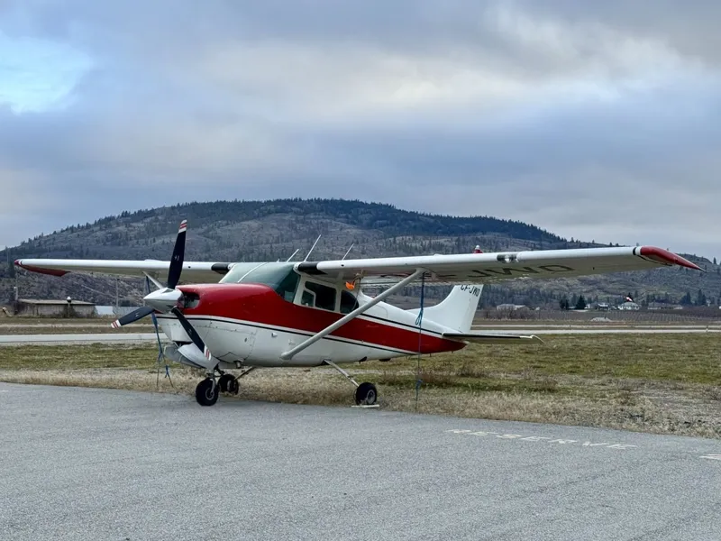 Cessna 210