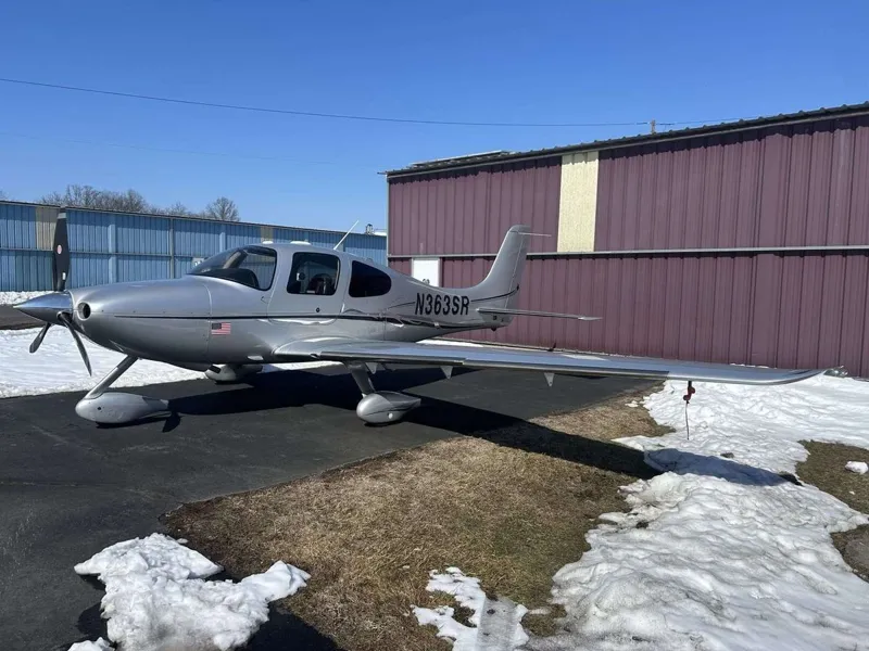 Cirrus SR22