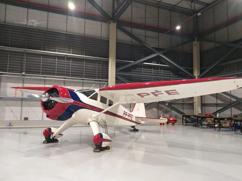 Stinson V77